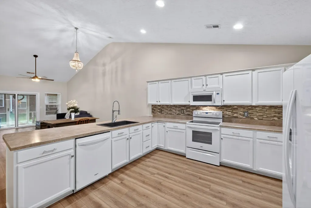 395 Devon Chase Hill Gallatin TN 37066