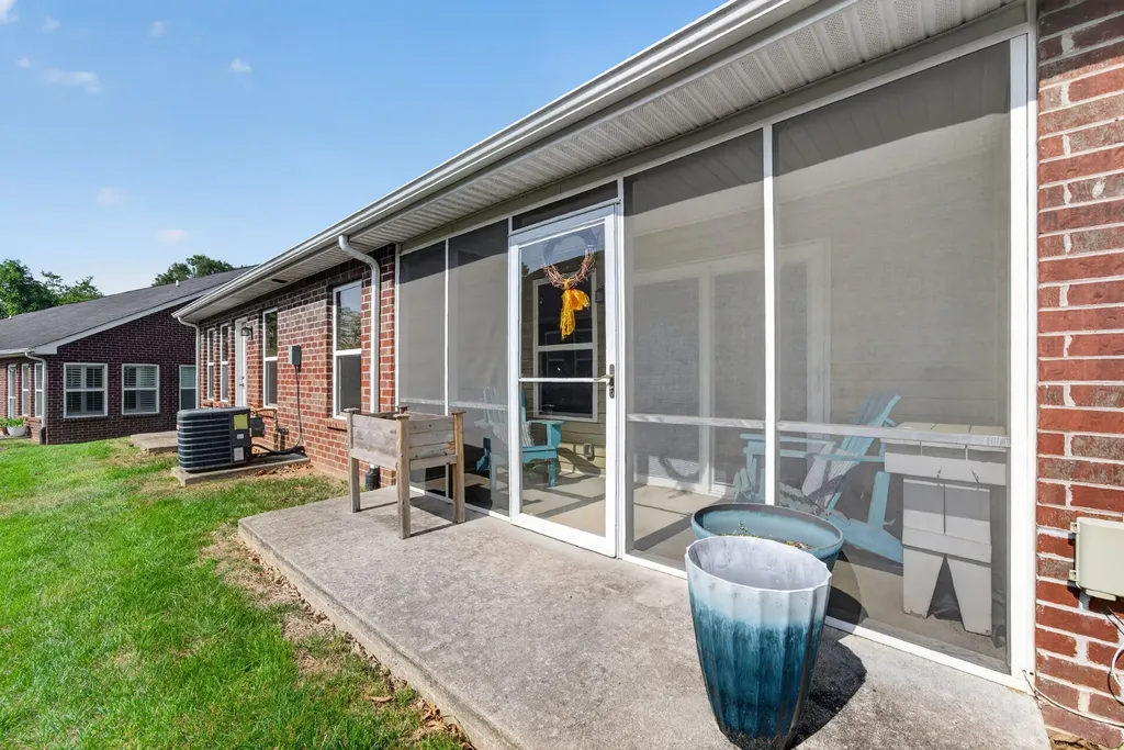 395 Devon Chase Hill Gallatin TN 37066