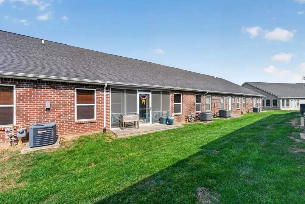 395 Devon Chase Hill Gallatin TN 37066