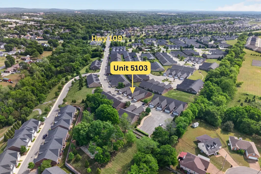 395 Devon Chase Hill Gallatin TN 37066