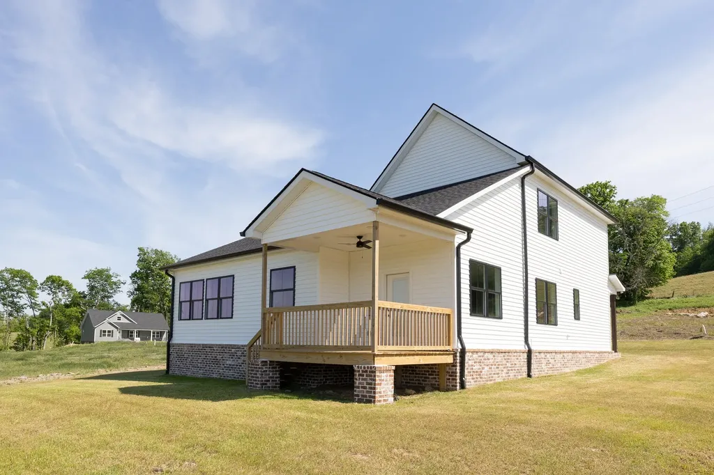 180 Scenic Lane Hartsville TN 37074