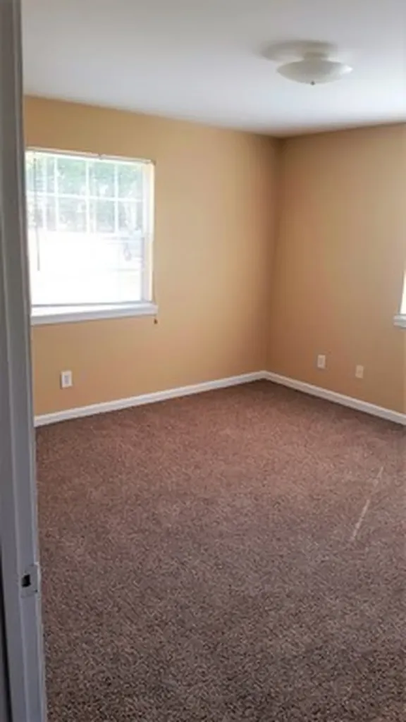 3885 Northeast Drive Clarksville TN 37040
