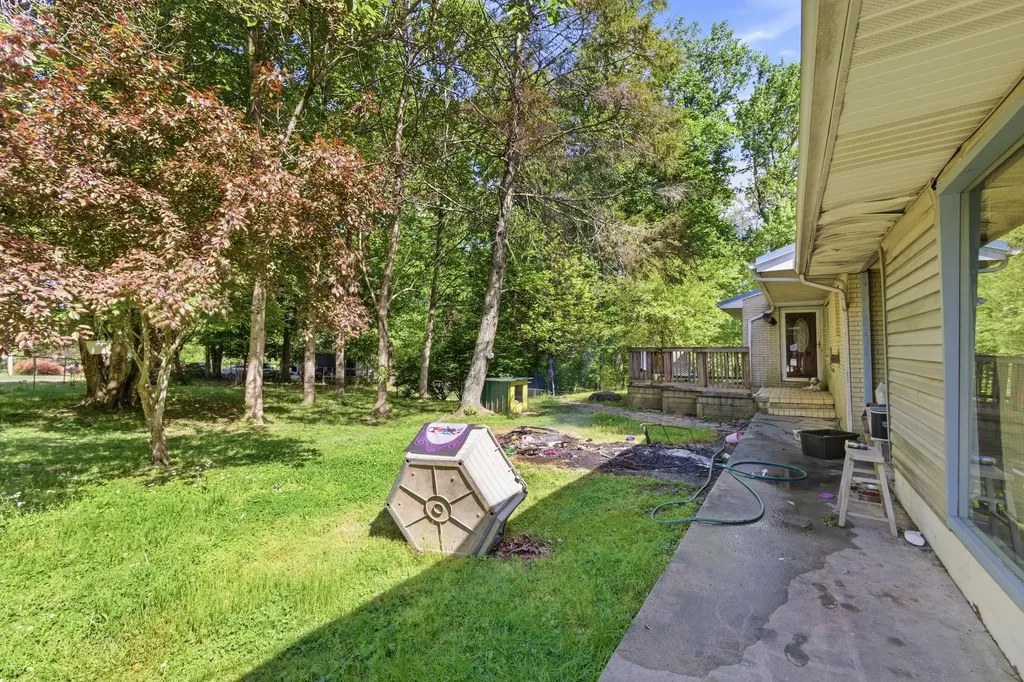 135 Peach Tree Circle Wartburg TN 37887