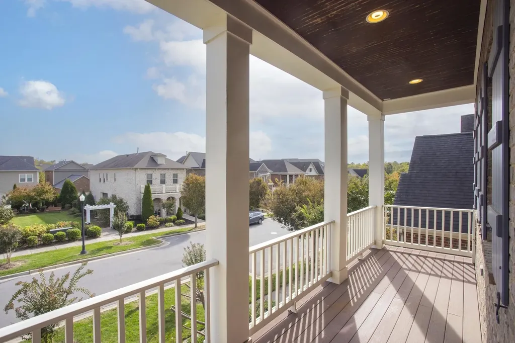145 Ashcrest Point Hendersonville TN 37075