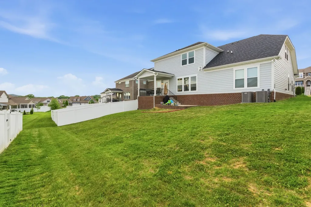 558 Snap Dragon Lane Hendersonville TN 37075