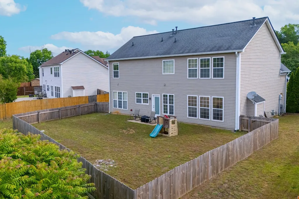 1713 Kendall Cove Lane Mount Juliet TN 37122