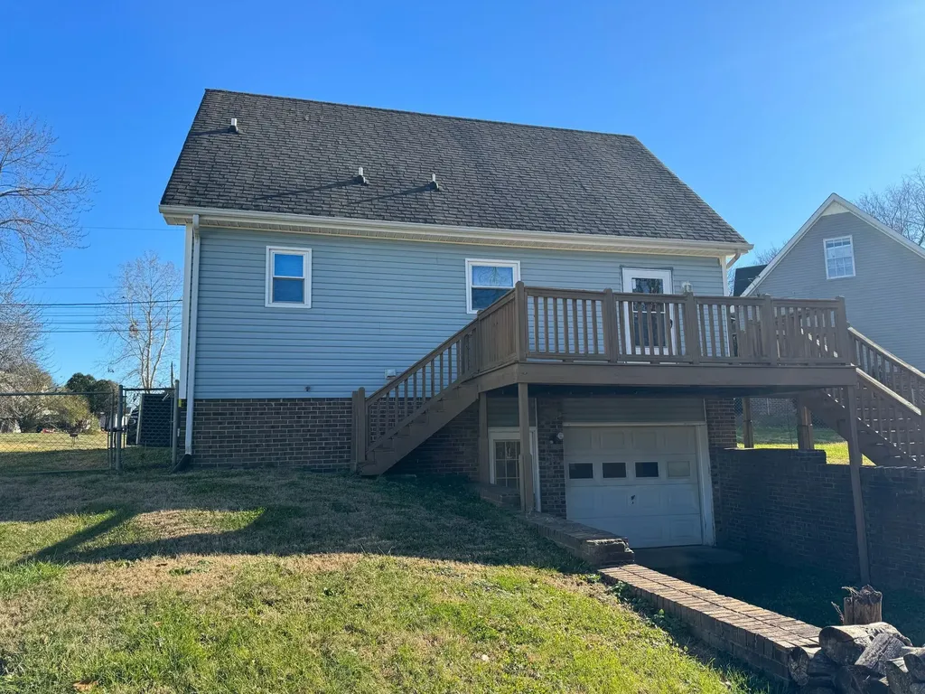 226 Jim Thorpe Clarksville TN 37042