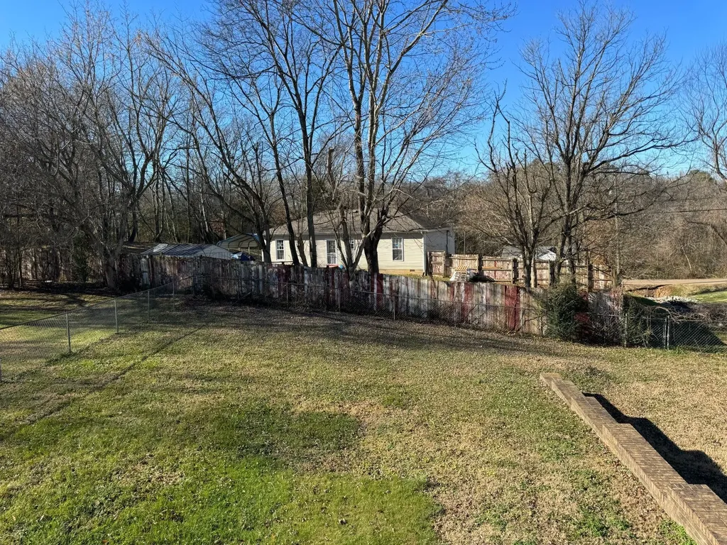 226 Jim Thorpe Clarksville TN 37042