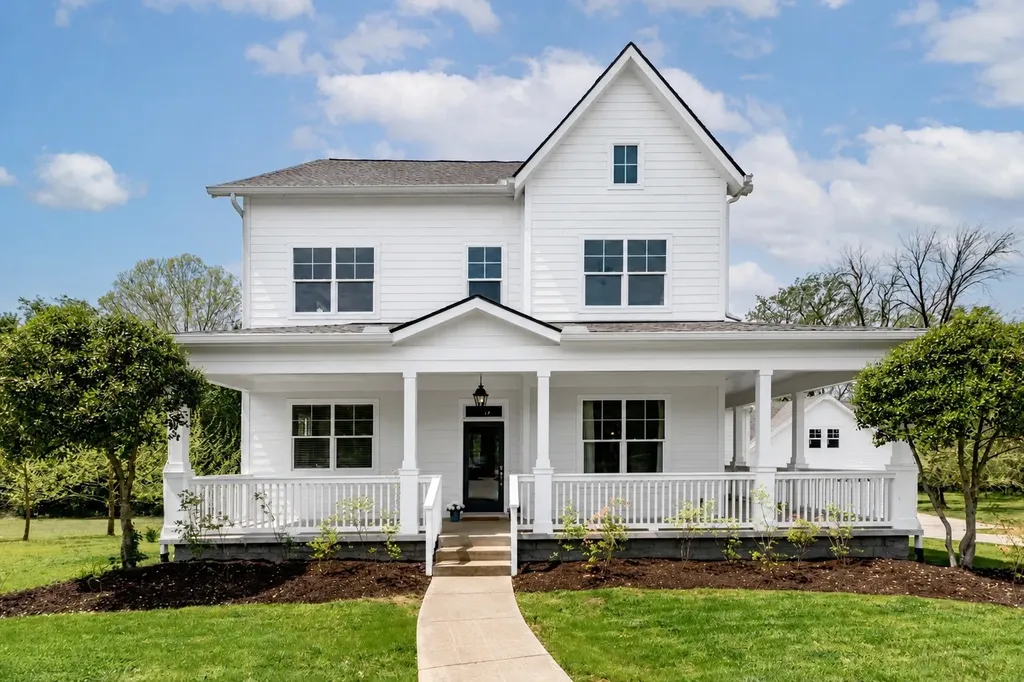 1515 Wilson Pike Brentwood TN 37027