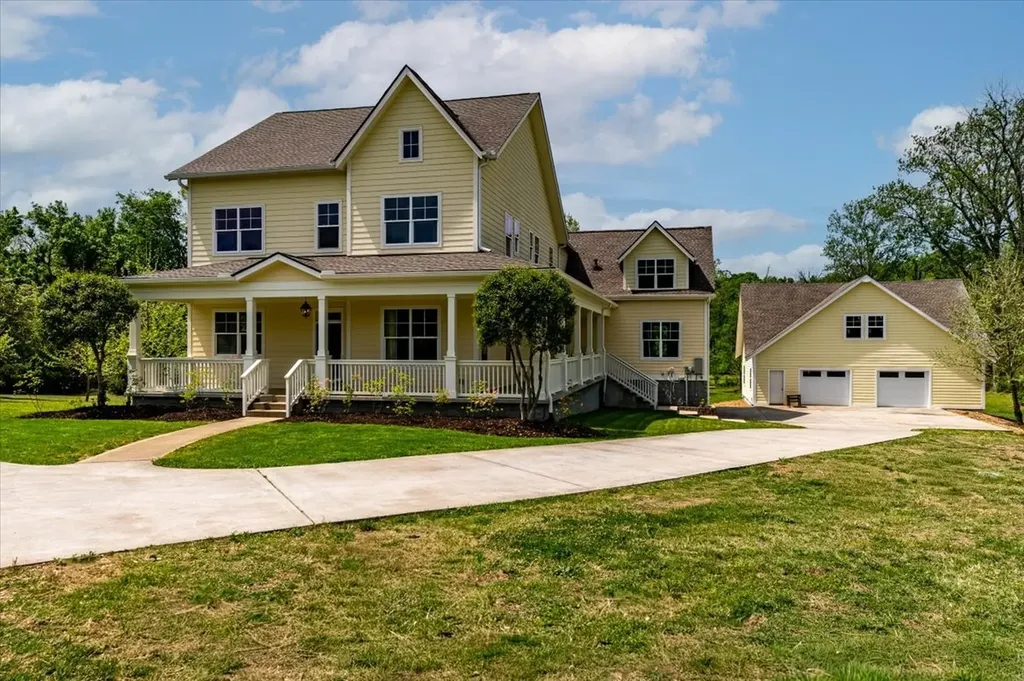 1515 Wilson Pike Brentwood TN 37027