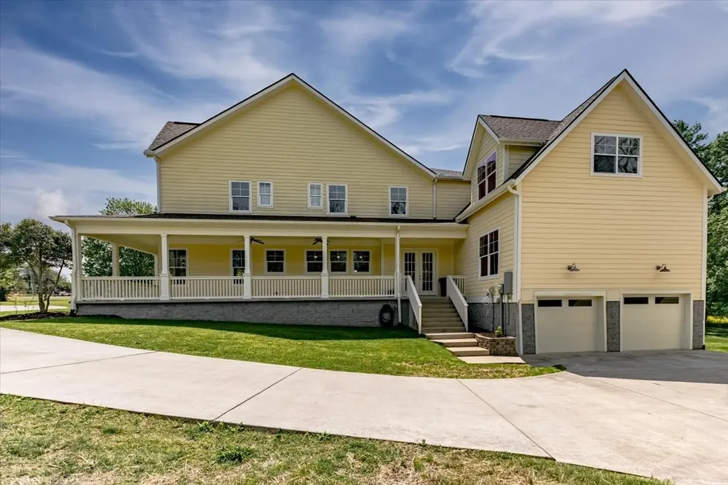 1515 Wilson Pike Brentwood TN 37027