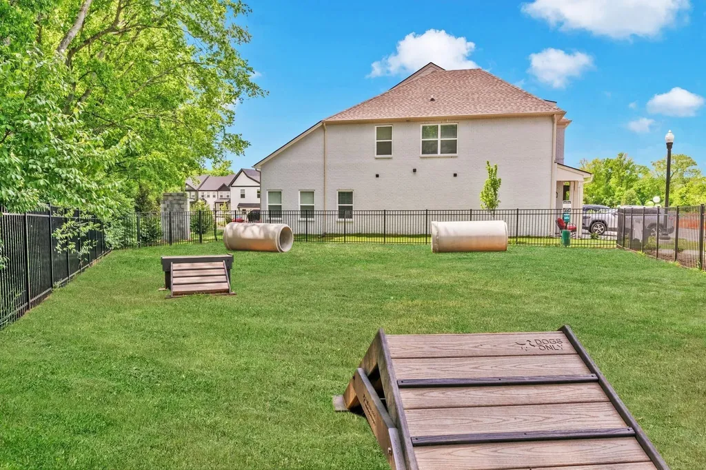 490 Bishop Pvt Boulevard Gallatin TN 37066
