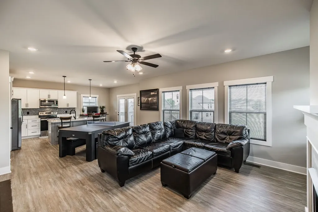 1017 Camden Trail Greenbrier TN 37073