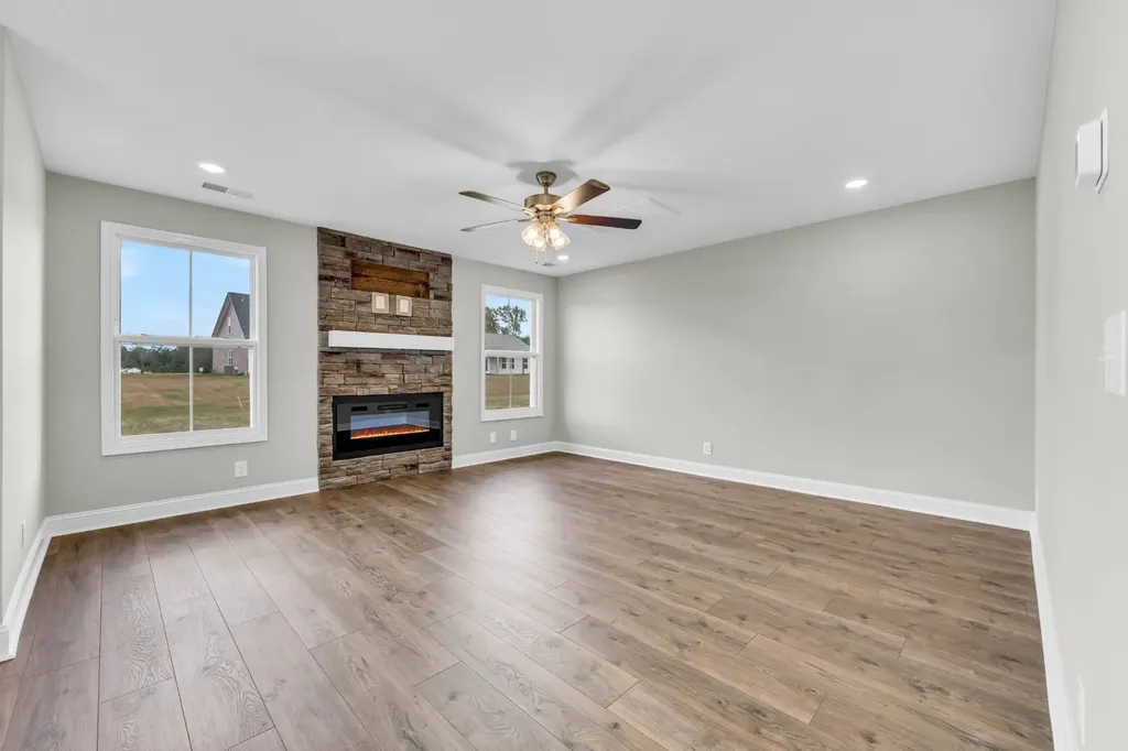 215 Donegal Drive Clarksville TN 37042