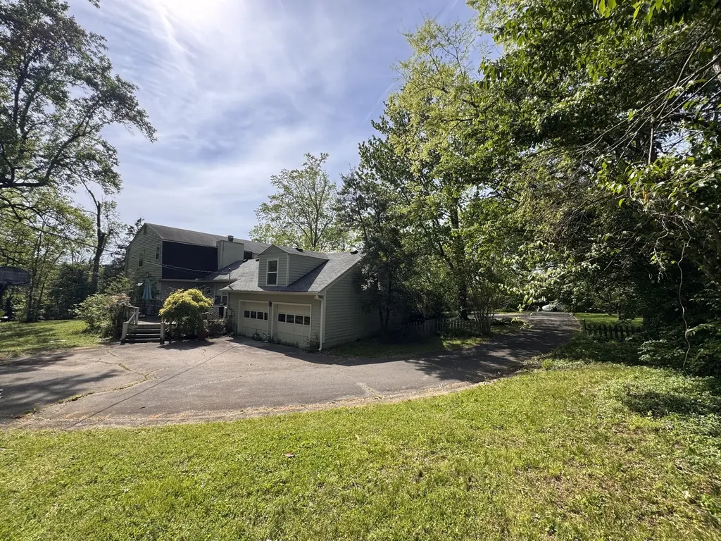 100 Bellevue Dr, W Nashville TN 37205