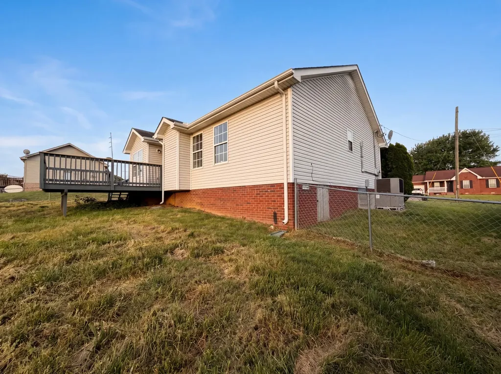 1305 Jared Ray Drive Clarksville TN 37042