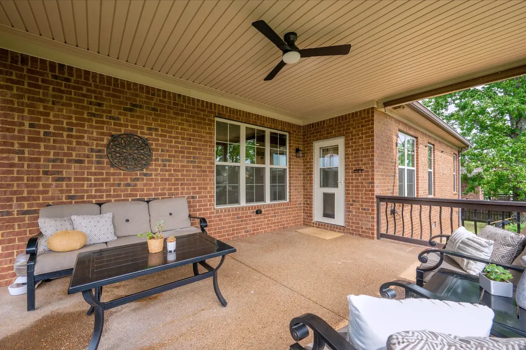 815 Tall Oak Trail Mount Juliet TN 37122
