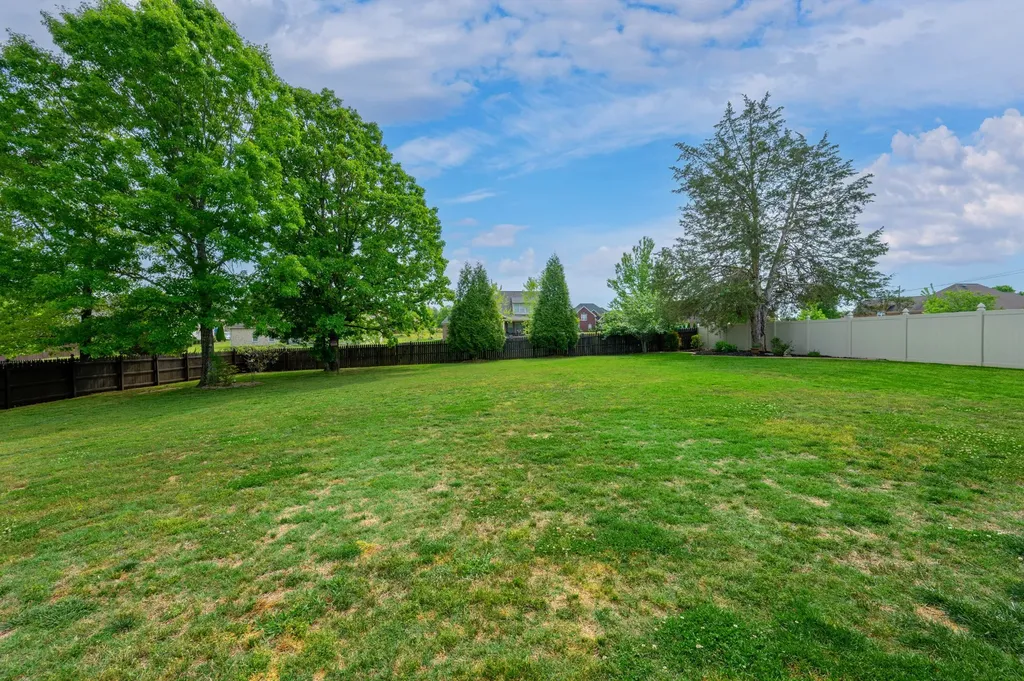 815 Tall Oak Trail Mount Juliet TN 37122