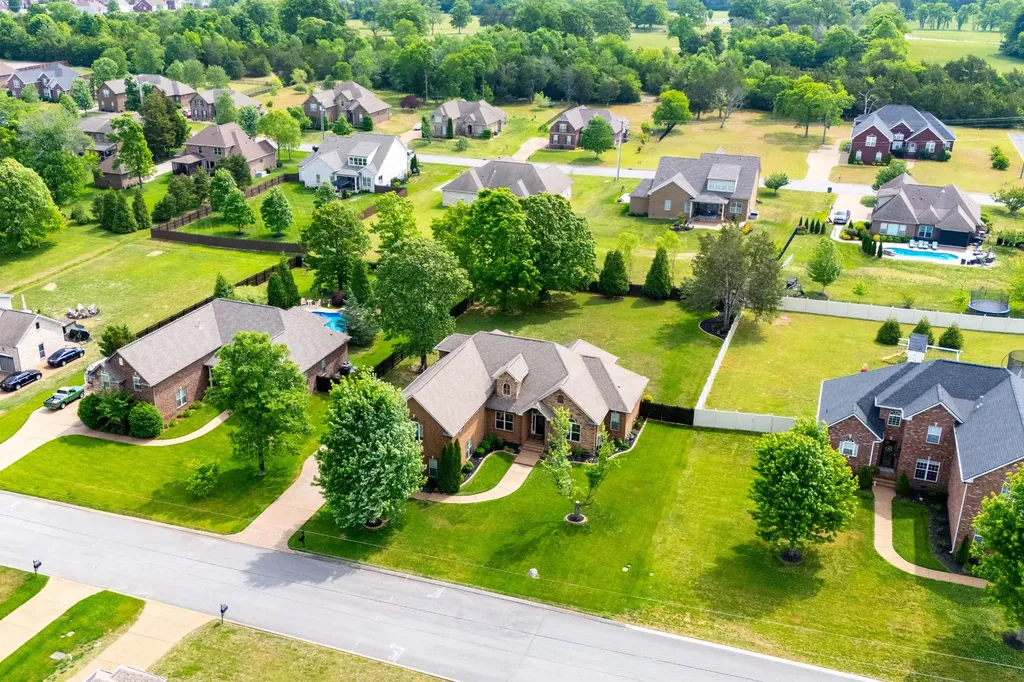 815 Tall Oak Trail Mount Juliet TN 37122