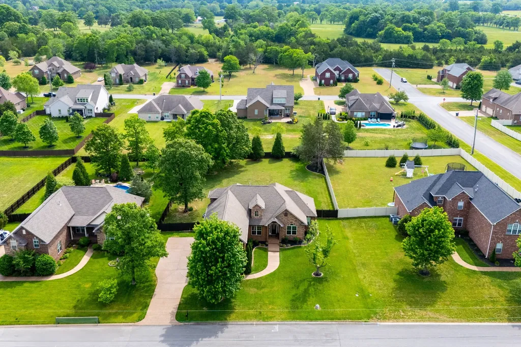 815 Tall Oak Trail Mount Juliet TN 37122