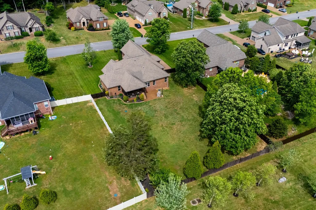 815 Tall Oak Trail Mount Juliet TN 37122