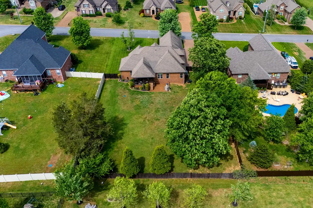 815 Tall Oak Trail Mount Juliet TN 37122