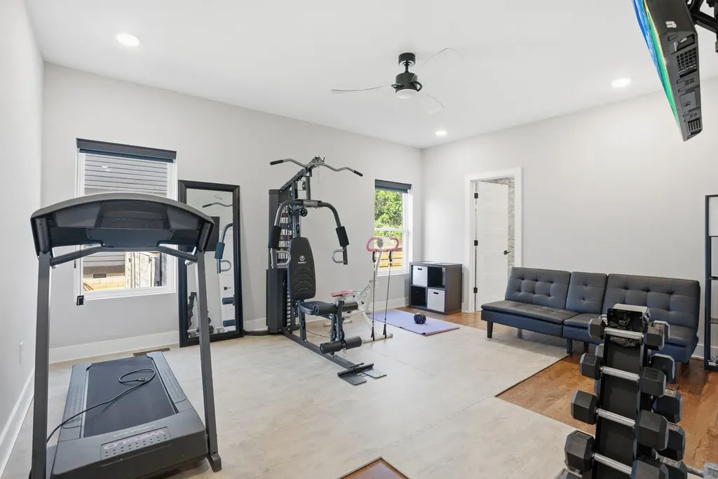 1911 Hailey Avenue Nashville TN 37218