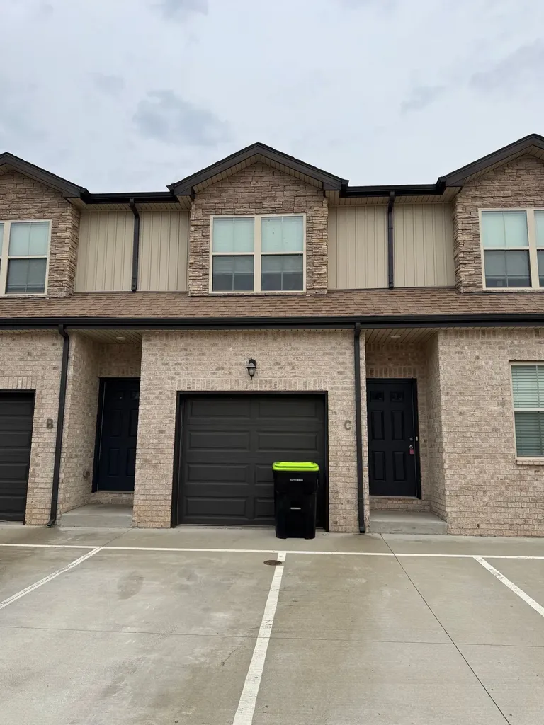 295 Smithson Lane Clarksville TN 37040