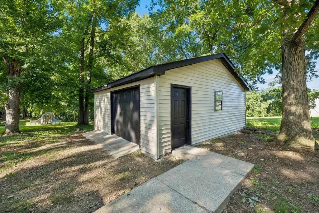 730 Chaffin Road Lafayette TN 37083