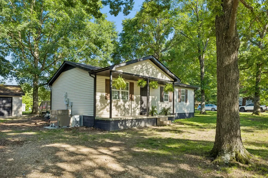 730 Chaffin Road Lafayette TN 37083