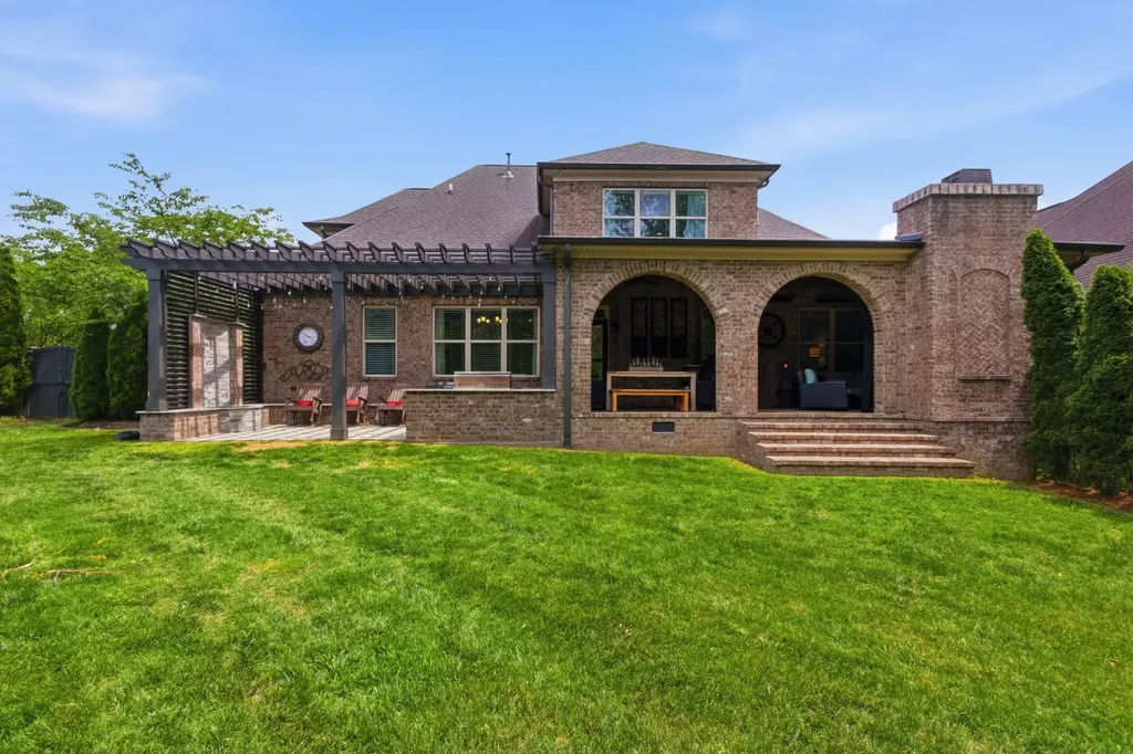 3208 Appian Way Spring Hill TN 37174
