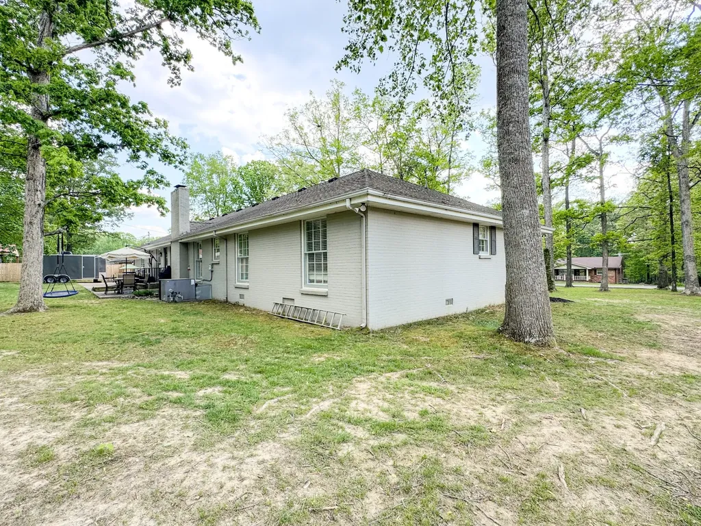 1506 Hillwood Circle Lafayette TN 37083