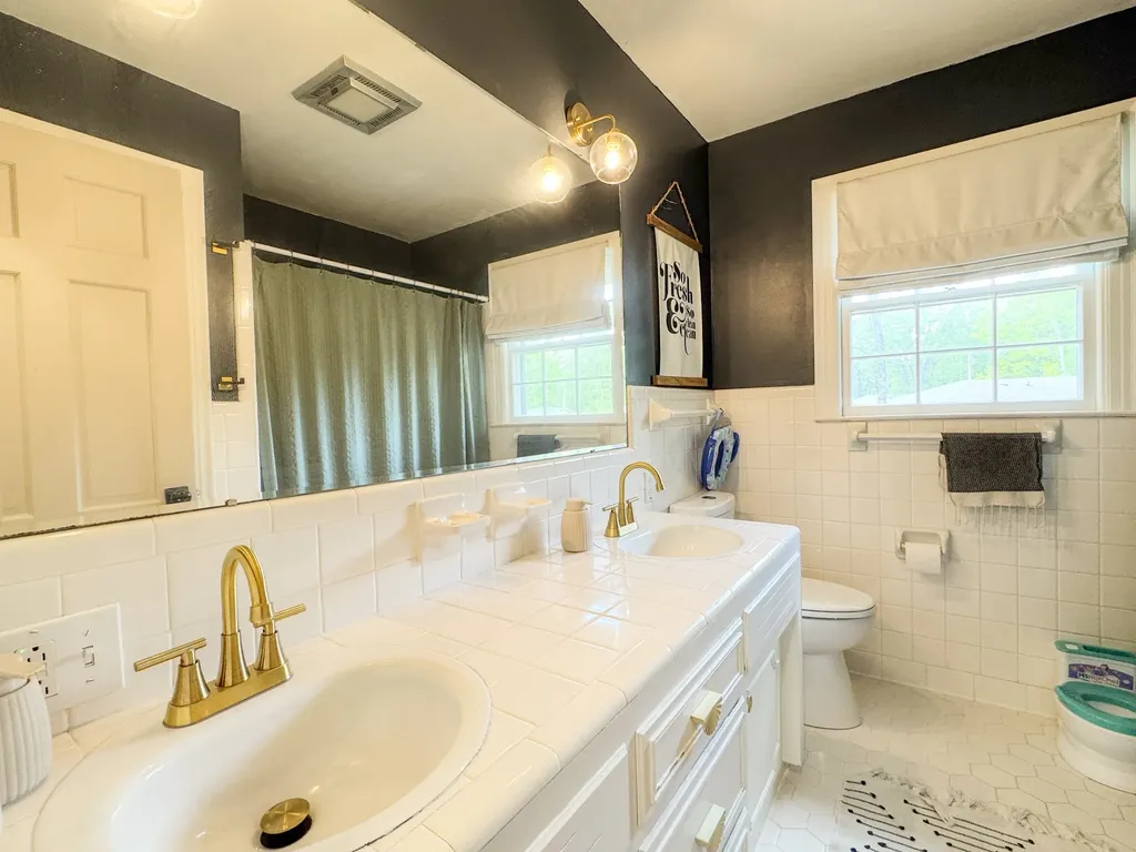 1506 Hillwood Circle Lafayette TN 37083