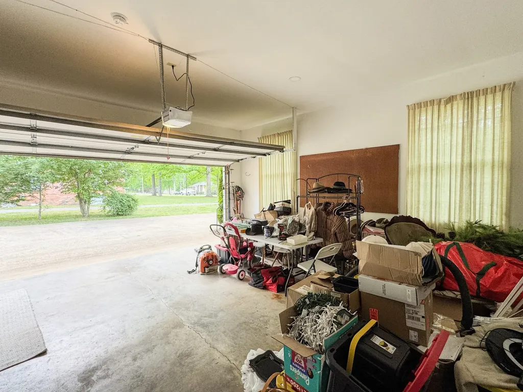 1506 Hillwood Circle Lafayette TN 37083