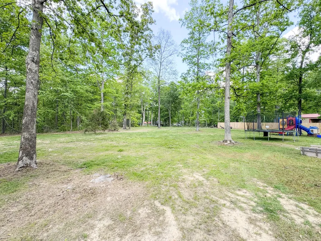 1506 Hillwood Circle Lafayette TN 37083