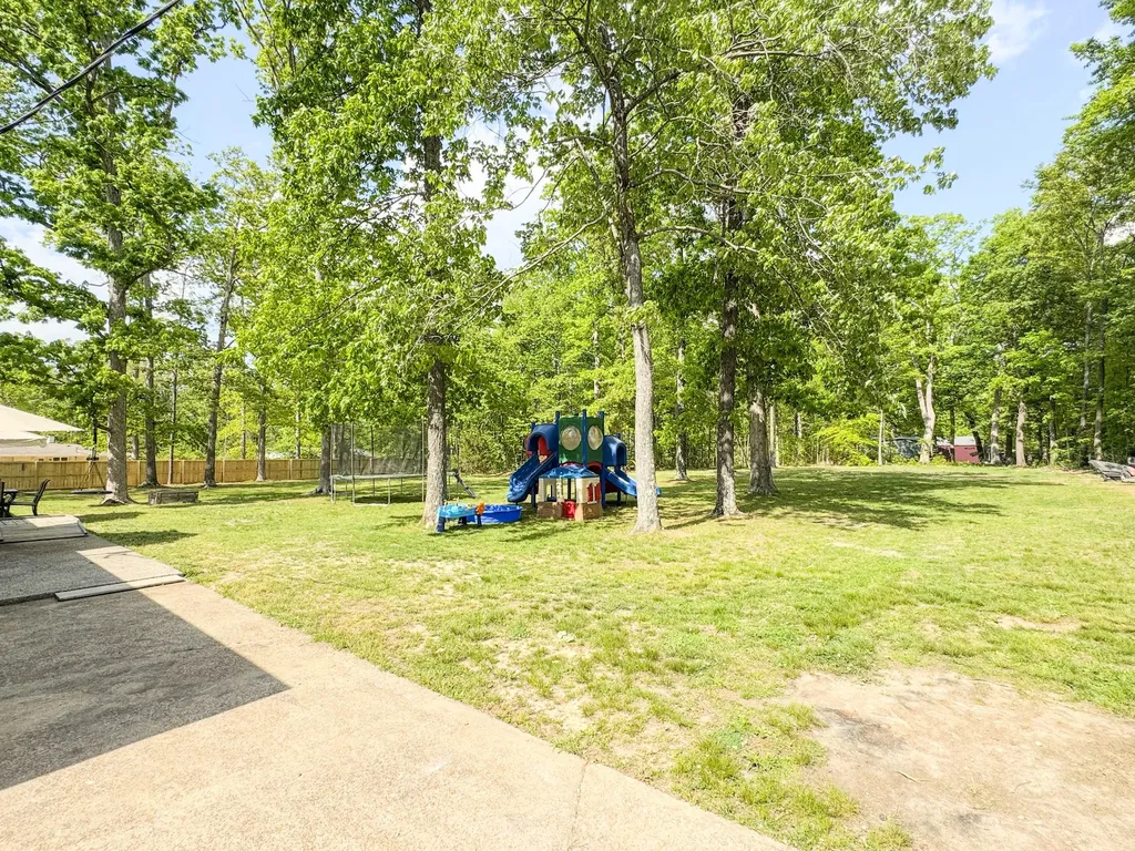 1506 Hillwood Circle Lafayette TN 37083