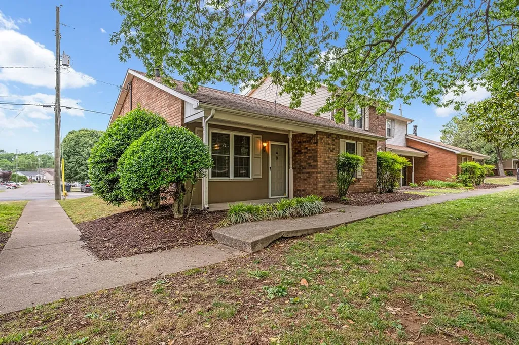 430 Walton Ferry Road Hendersonville TN 37075