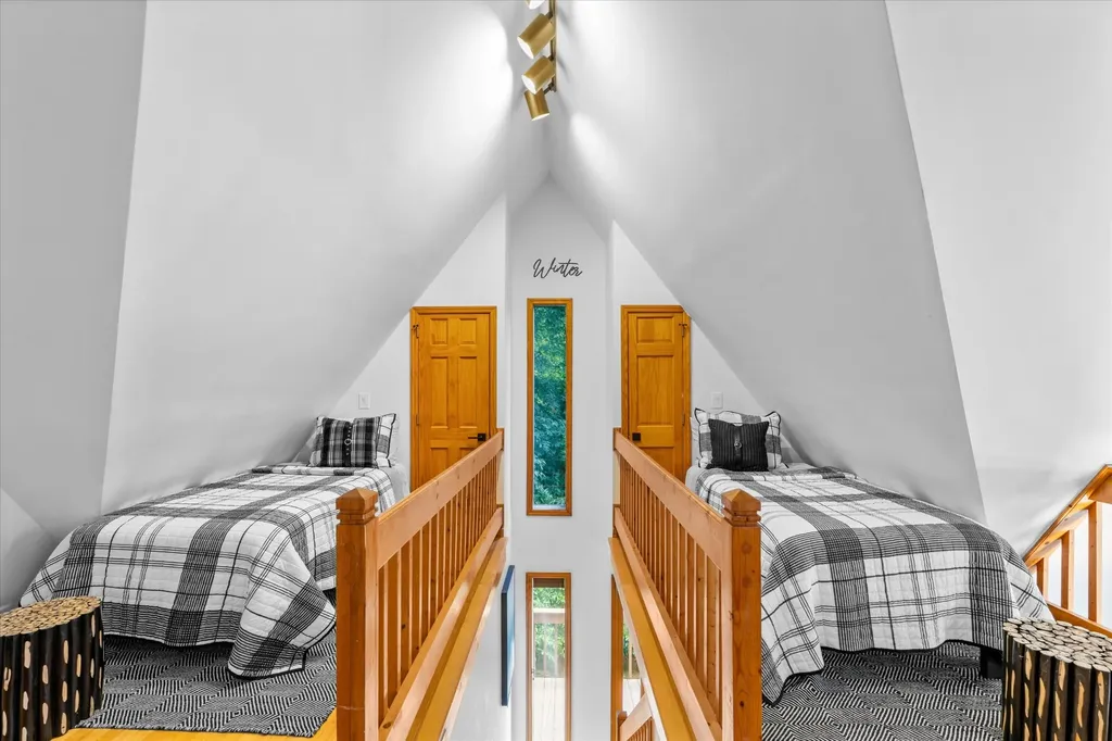 340 Parsons Shores Drive Sharps Chapel TN 37866