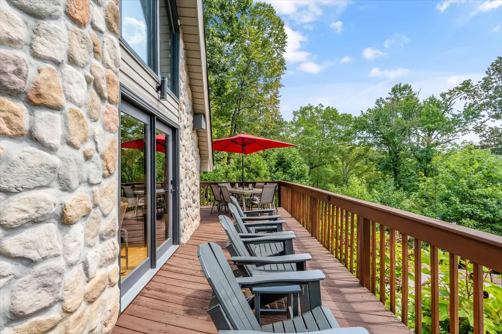 340 Parsons Shores Drive Sharps Chapel TN 37866