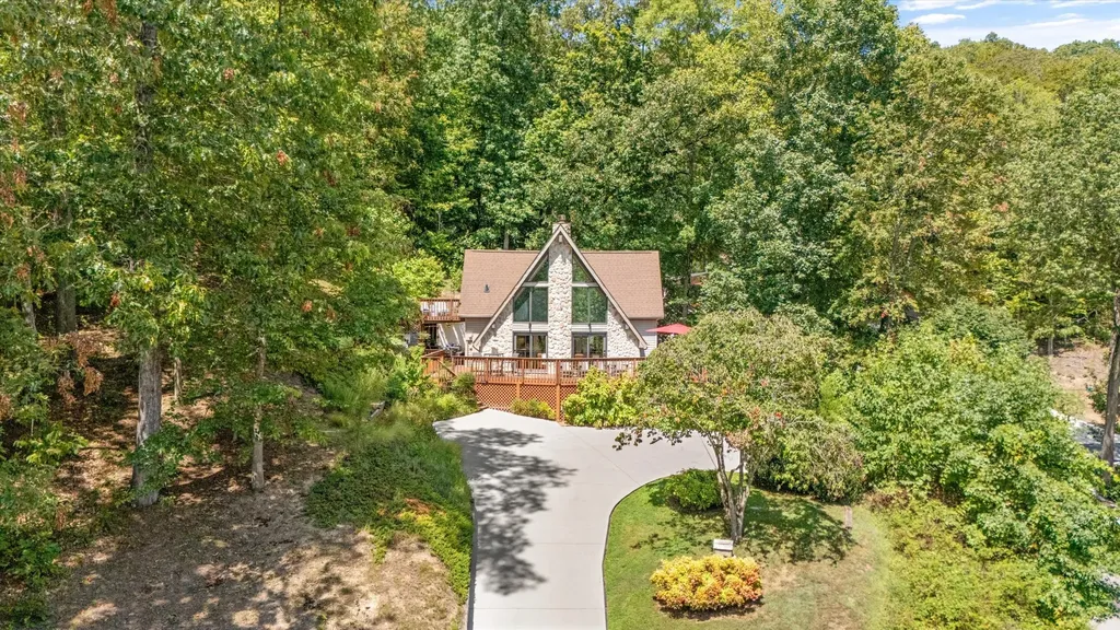 340 Parsons Shores Drive Sharps Chapel TN 37866