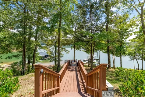 340 Parsons Shores Drive Sharps Chapel TN 37866