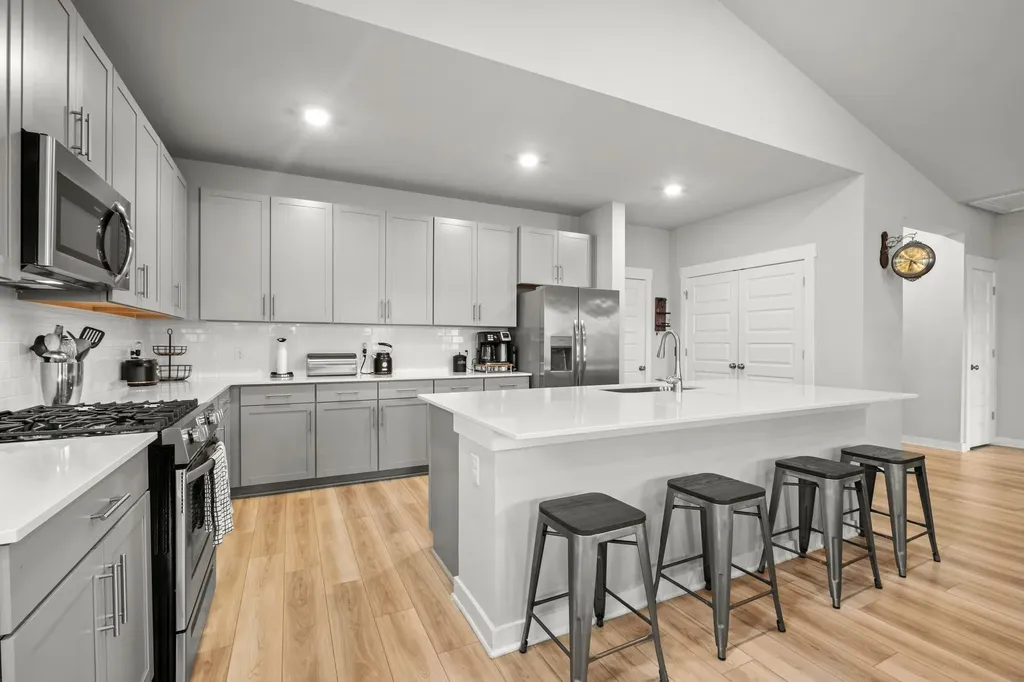 1064 Ewell Farm Circle Spring Hill TN 37174