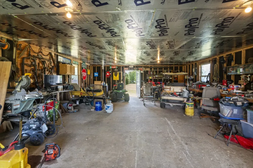 1010 Highway 48, S Dickson TN 37055