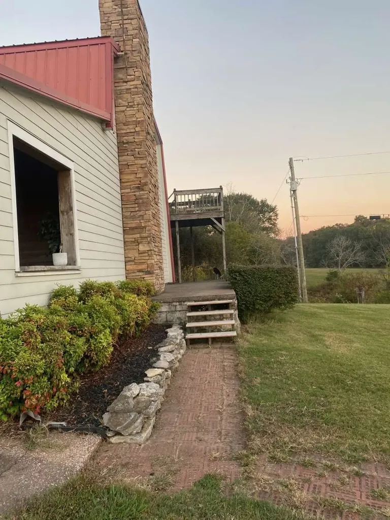 4243 Beech Log Road Lebanon TN 37090