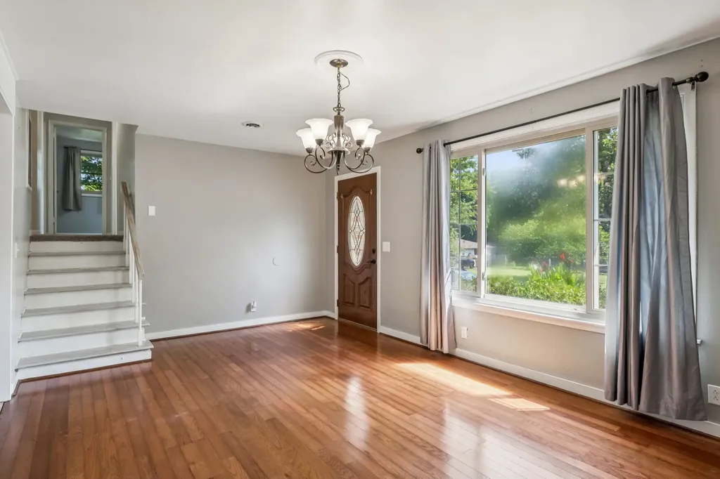 683 Brewer Drive Nashville TN 37211