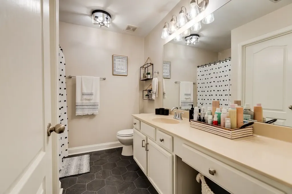 1122 Woodbury Falls Court Nashville TN 37221
