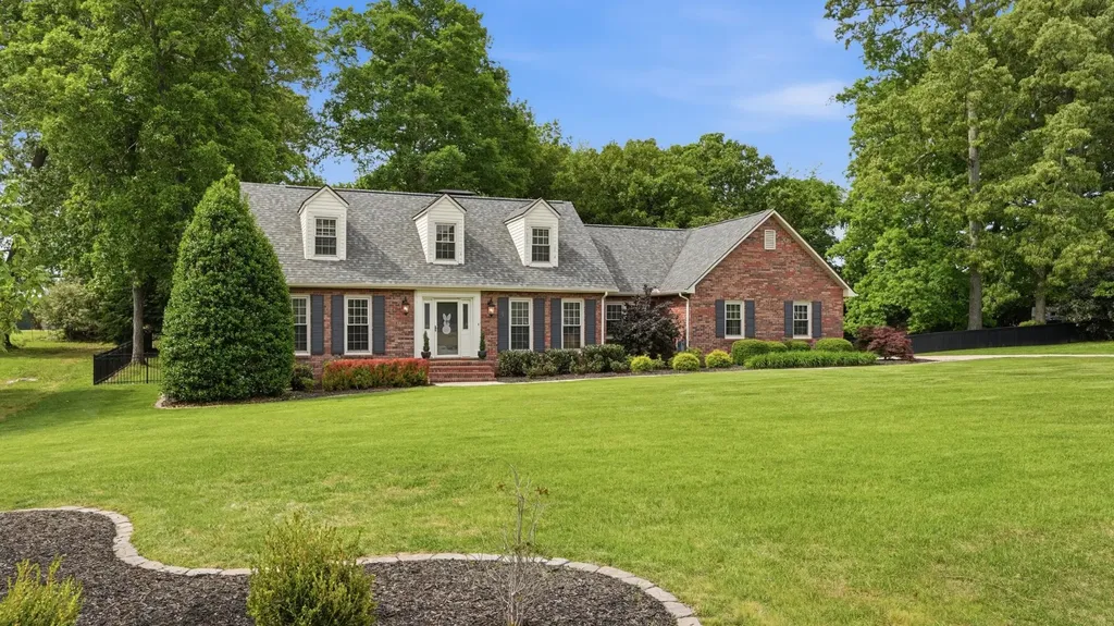 1729 Country Club Drive Tullahoma TN 37388