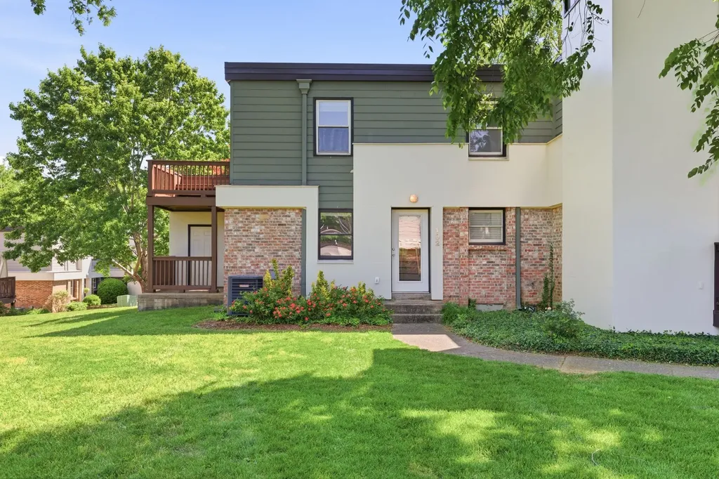 940 Gale Lane Nashville TN 37204