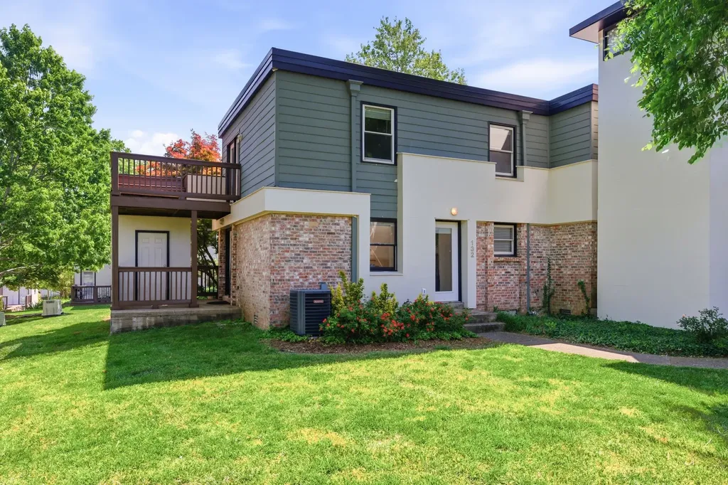 940 Gale Lane Nashville TN 37204