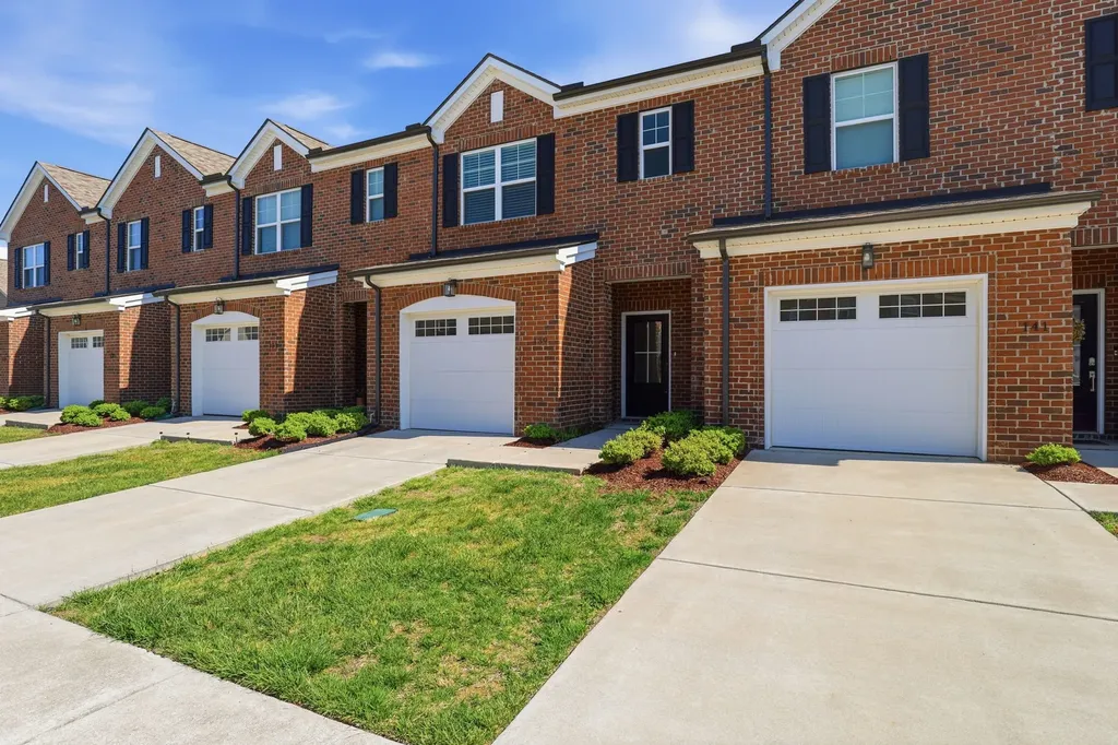 139 Fister Drive Lebanon TN 37090